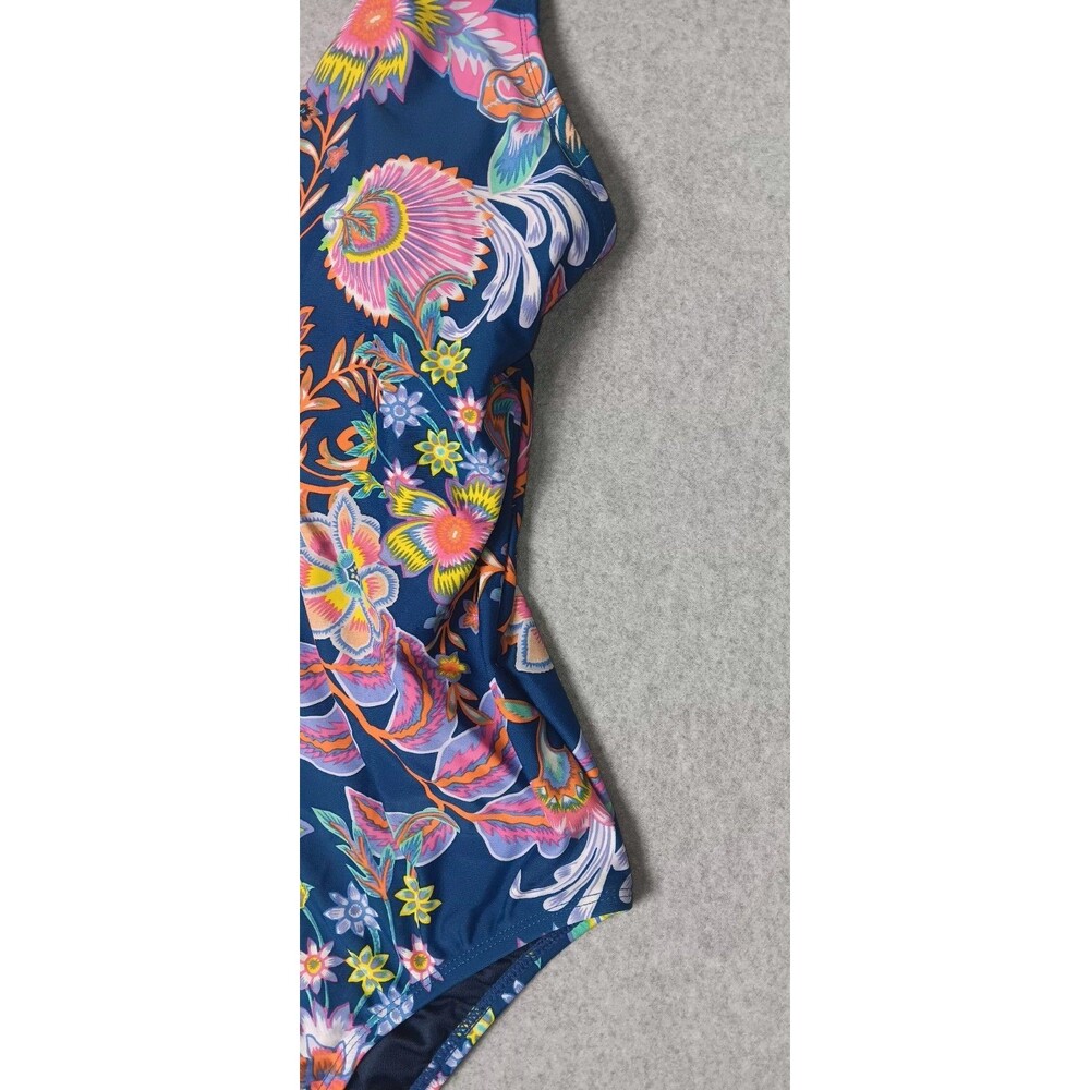 BCBGMaxAzria Women's Floral Paisley Lace-Up VNeck One Piece Swimsuit Size L Boho - Picture 7 of 13